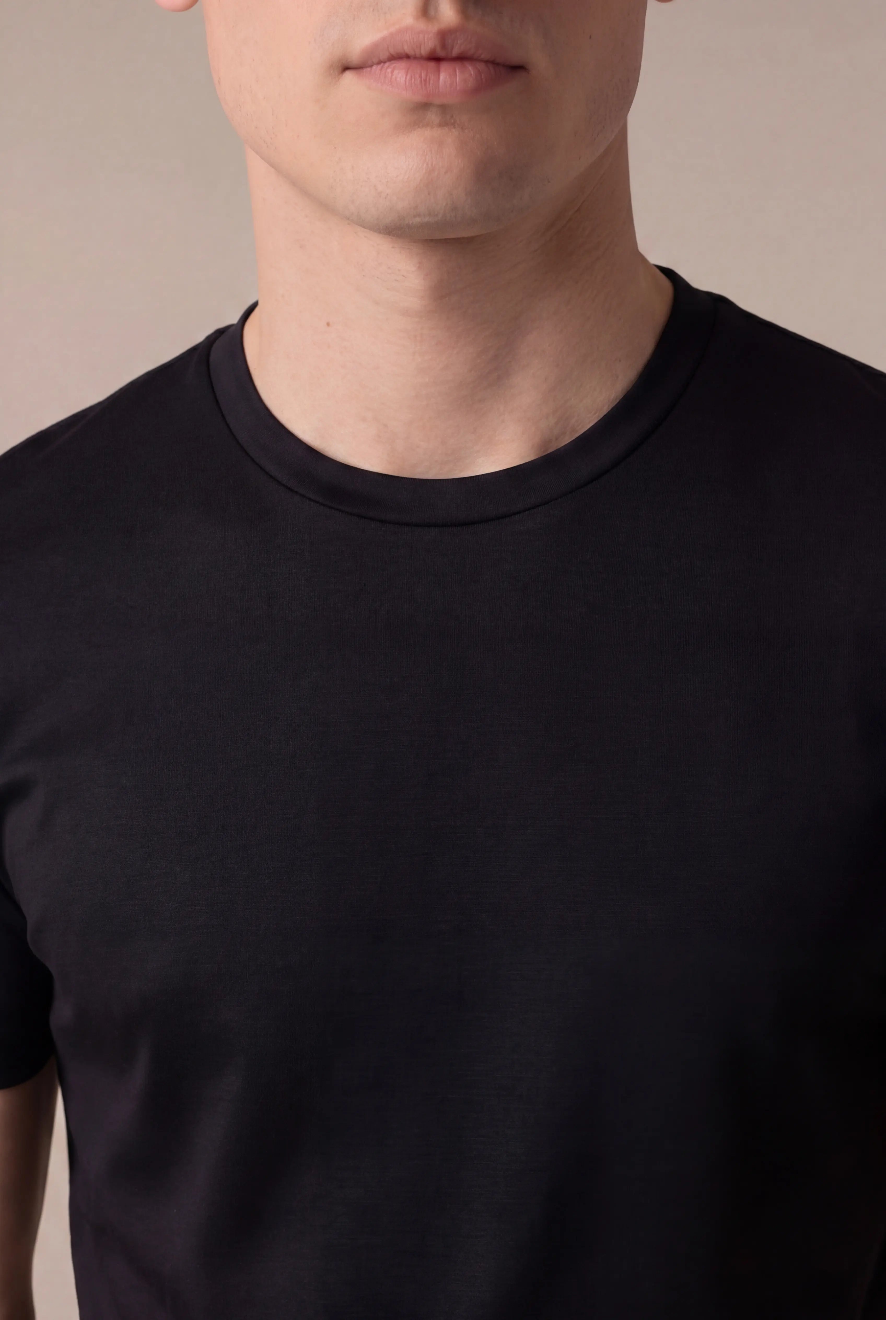 Darnino Cotton Tee Black